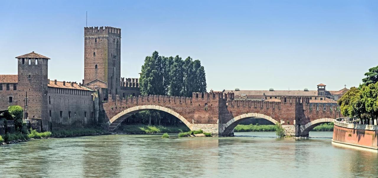 Castle View Lodge Intero Appartamento Verona Centro Storico Buitenkant foto